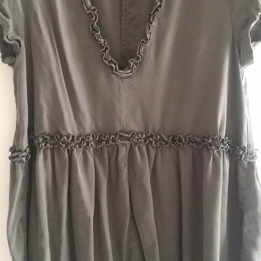 Dress - Picture 3 of 4
